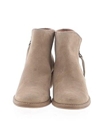 White Mountain Ankle Boots (view 2)