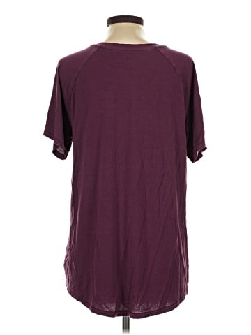 American Eagle Outfitters Short Sleeve T-Shirt (view 2)