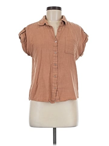 Olive and Oak Short Sleeve Blouse (view 1)