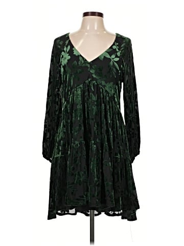 Taylor Cocktail Dress (view 1)