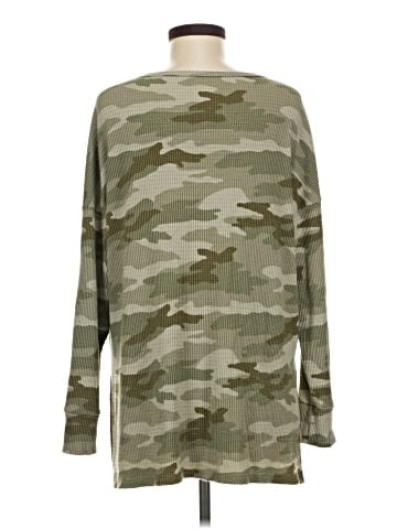 American Eagle Outfitters Pullover Sweater (view 2)