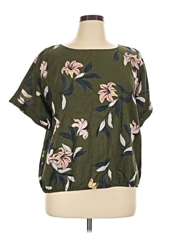 Liz Claiborne Short Sleeve Blouse (view 1)