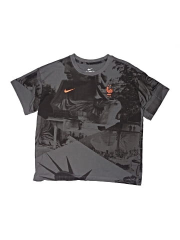 Nike Short Sleeve T-Shirt (view 1)