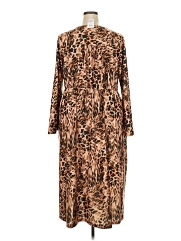 Suzanne Betro Casual Dress (view 2)