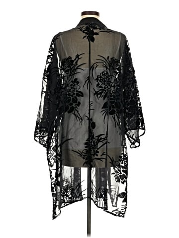 Chelsea28 Kimono (view 2)