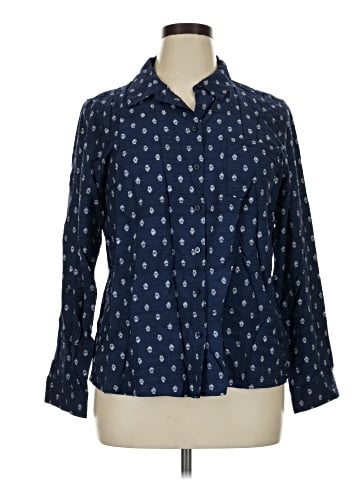 Croft & Barrow Long Sleeve Button-Down Shirt (view 1)