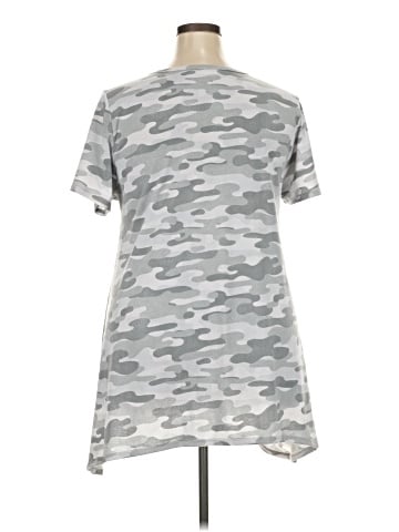Lularoe Short Sleeve T-Shirt (view 2)