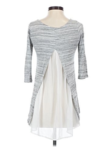 Kim & Cami 3/4 Sleeve Top (view 2)