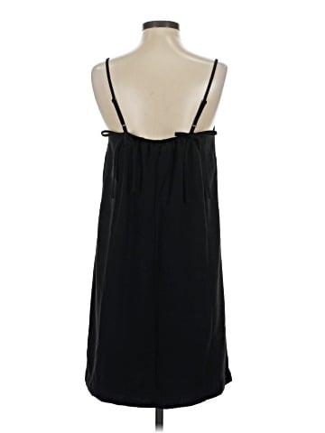 Old Navy Casual Dress (view 2)
