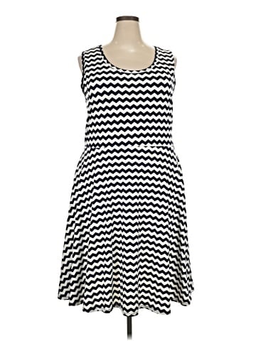 Lularoe Casual Dress (view 1)
