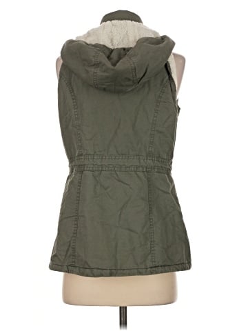 rue21 Vest (view 2)