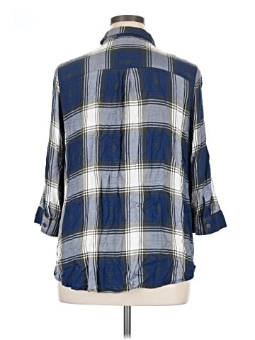 Avenue 3/4 Sleeve Button-Down Shirt (view 2)