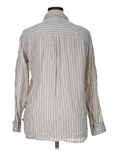 Gap Long Sleeve Button-Down Shirt (view 2)
