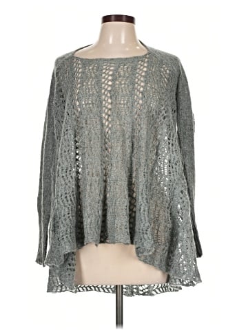 Simply Noelle Poncho (view 1)