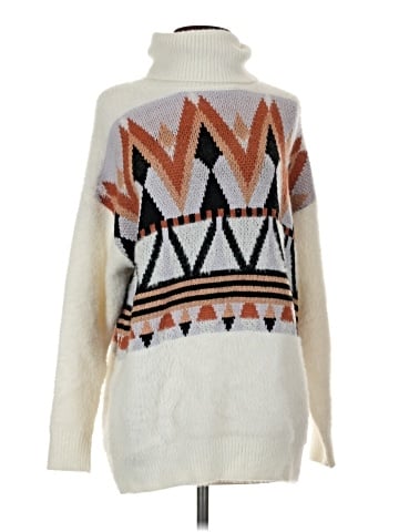 Forever 21 Pullover Sweater (view 1)