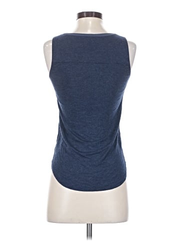 Vince. Sleeveless Top (view 2)