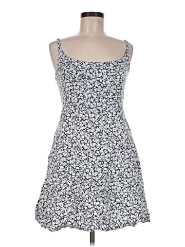 Old Navy Casual Dress (view 1)