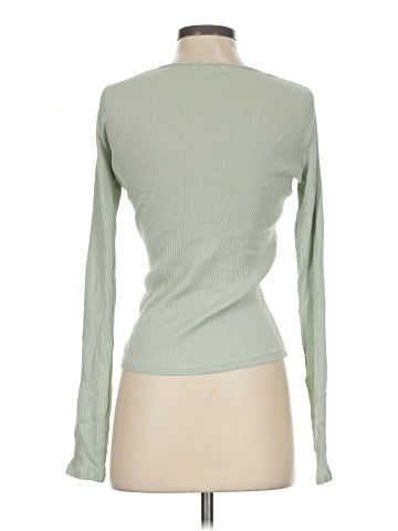 Vince. Long Sleeve Turtleneck (view 2)