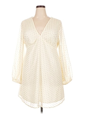 Old Navy Casual Dress (view 1)