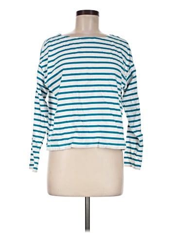 Old Navy Long Sleeve T-Shirt (view 1)
