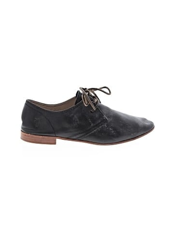 Unbranded Flats (view 1)