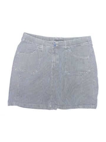 Lee Skort (view 1)