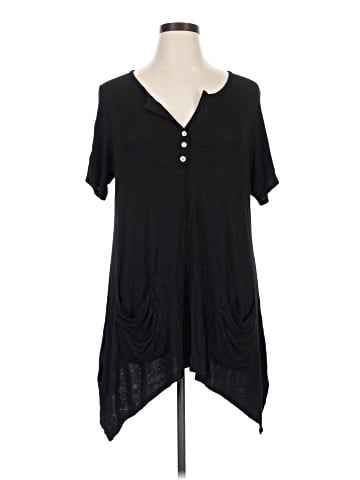Kim & Cami Short Sleeve Henley (view 1)