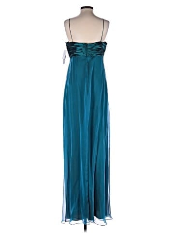 Teri Jon by Rickie Freeman Cocktail Dress (view 2)