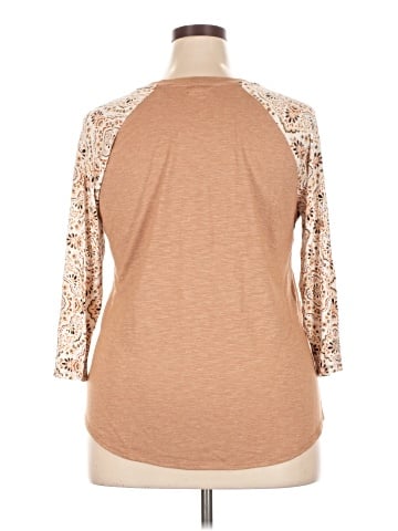 Maurices 3/4 Sleeve T-Shirt (view 2)