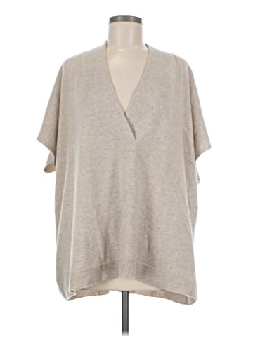 Vince. Poncho (view 1)