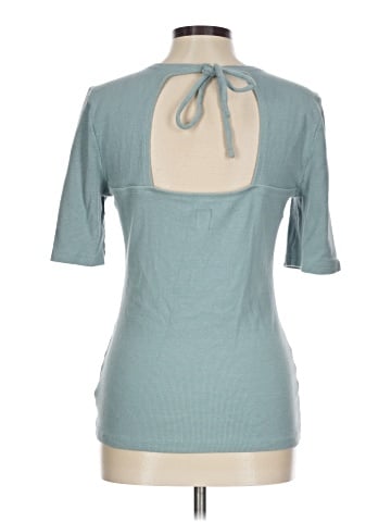 Gap Short Sleeve Top (view 2)