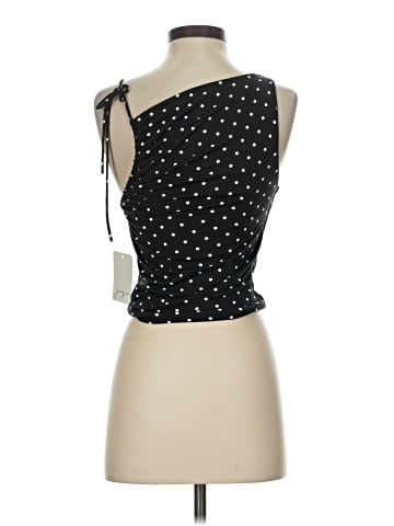 Gaze Sleeveless Top (view 2)