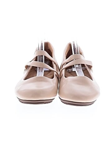 Unbranded Flats (view 2)