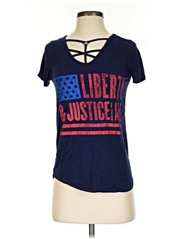 Rock & Republic Short Sleeve Top (view 1)