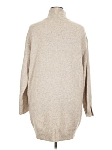 H&M Turtleneck Sweater (view 2)