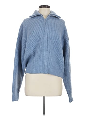 Uniqlo Pullover Sweater (view 1)