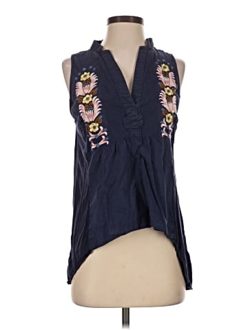 Tiny Sleeveless Blouse (view 1)