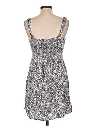 Old Navy Casual Dress (view 2)
