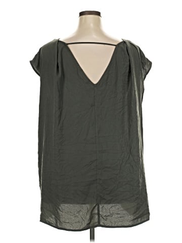 Halogen Short Sleeve Top (view 2)