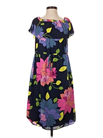 Trina Turk Casual Dress (view 1)