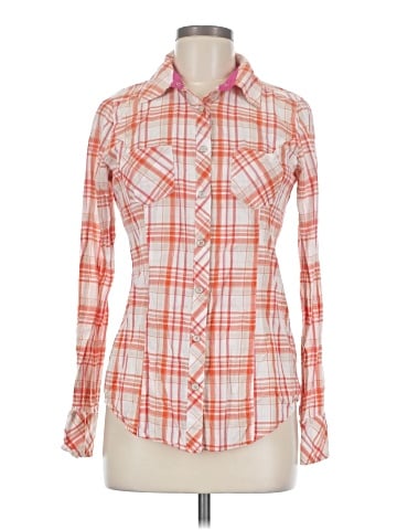 Maurices Long Sleeve Button-Down Shirt (view 1)