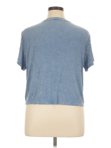 American Eagle Outfitters Short Sleeve T-Shirt (view 2)