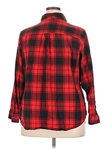 St. John's Bay Long Sleeve Button-Down Shirt (view 2)