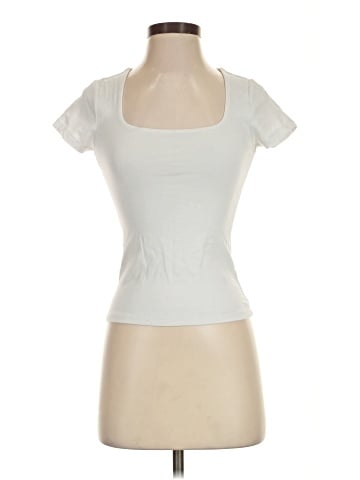 Old Navy Short Sleeve T-Shirt (view 1)