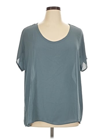 Everleigh Short Sleeve Blouse (view 1)
