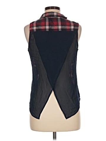 Maurices Sleeveless Button-Down Shirt (view 2)
