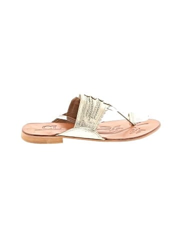 Chinese Laundry Flip Flops (view 1)