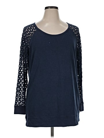 Maurices 3/4 Sleeve T-Shirt (view 1)