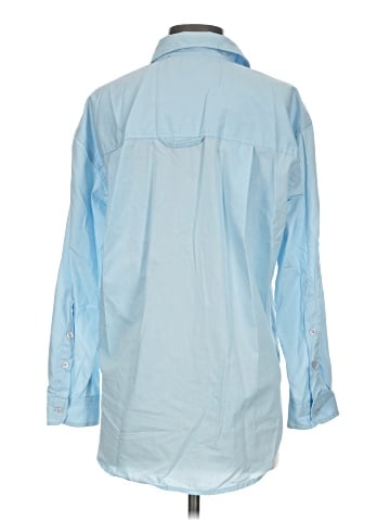 Gloria Vanderbilt Long Sleeve Button-Down Shirt (view 2)