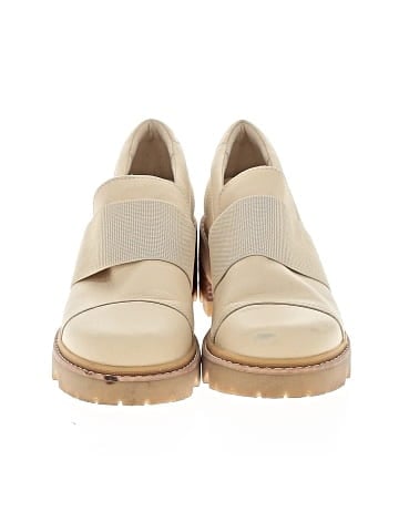 Sorel Flats (view 2)